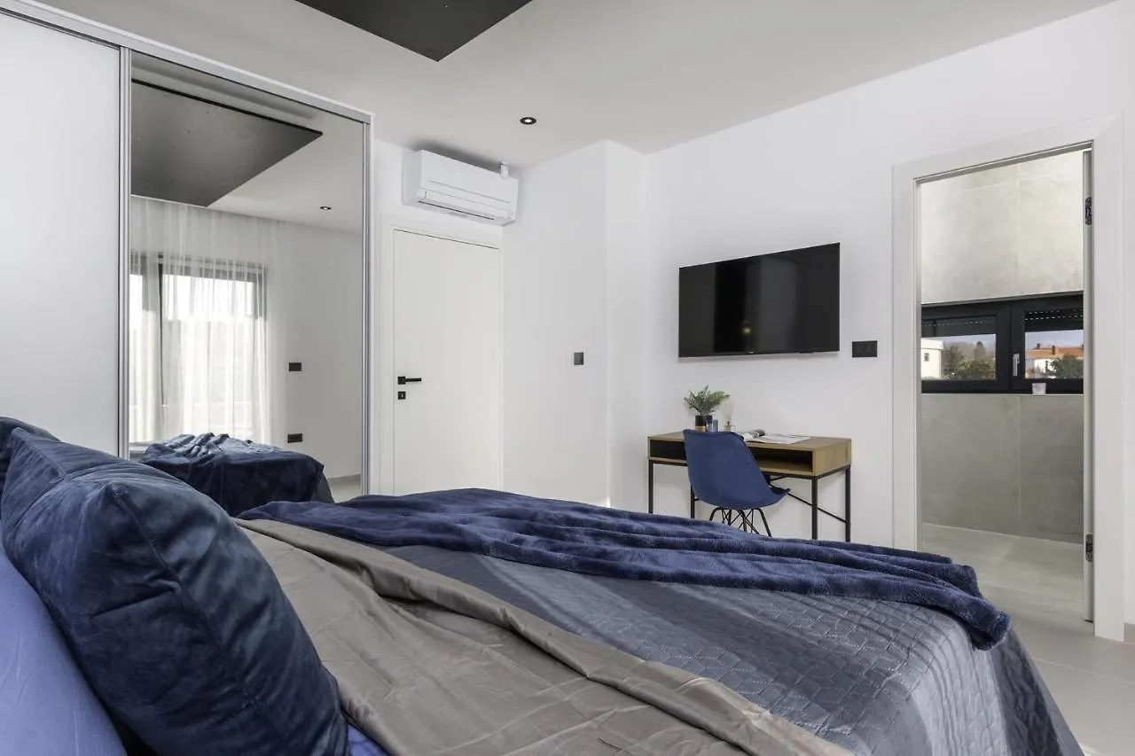 Holiday home Villa M Premantura